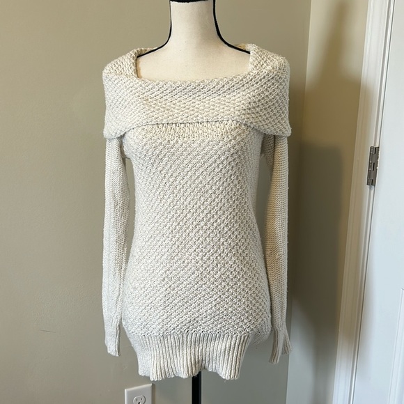 American Eagle Outfitters Sweaters - American Eagle long white crochet sweater